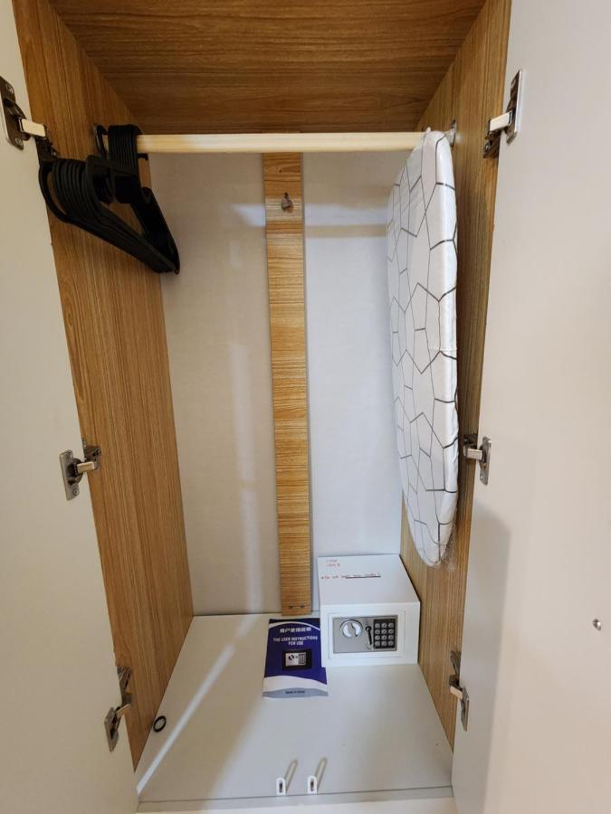 Spacious Cozy Suite At The Venice Mall With Free Parking And Washing Machine (Adults Only) Taguig Εξωτερικό φωτογραφία